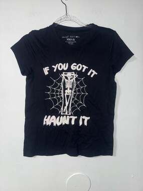 Social Edition If You Got It Haunt It Skeleton Coffin Halloween Graphic Tee Blac